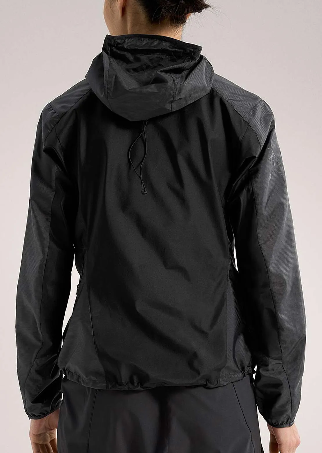 Arc'teryx Women's Norvan Windshell Hood