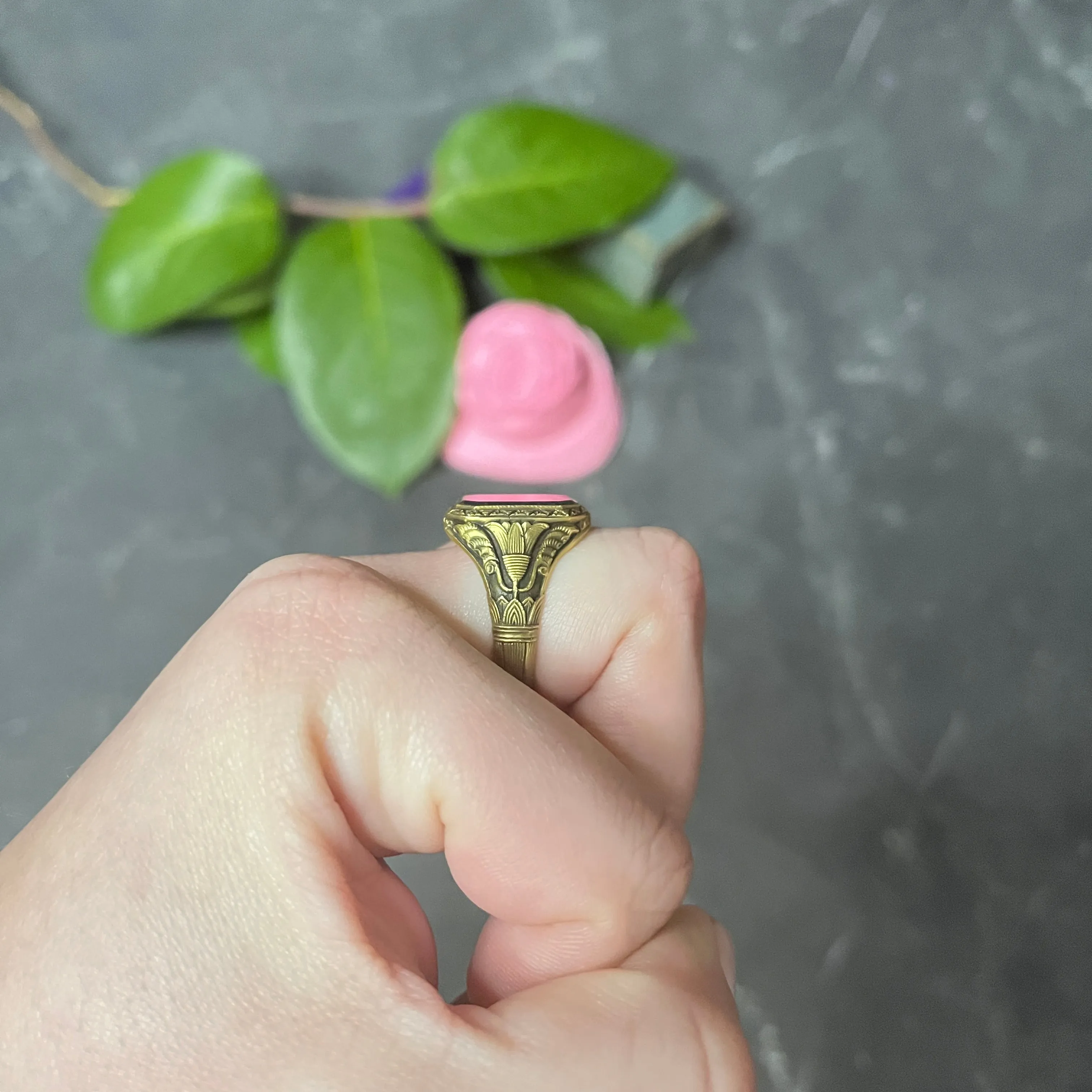 Art Deco 1930's Bloodstone 14 Karat Gold Lotus Unisex Signet Ring