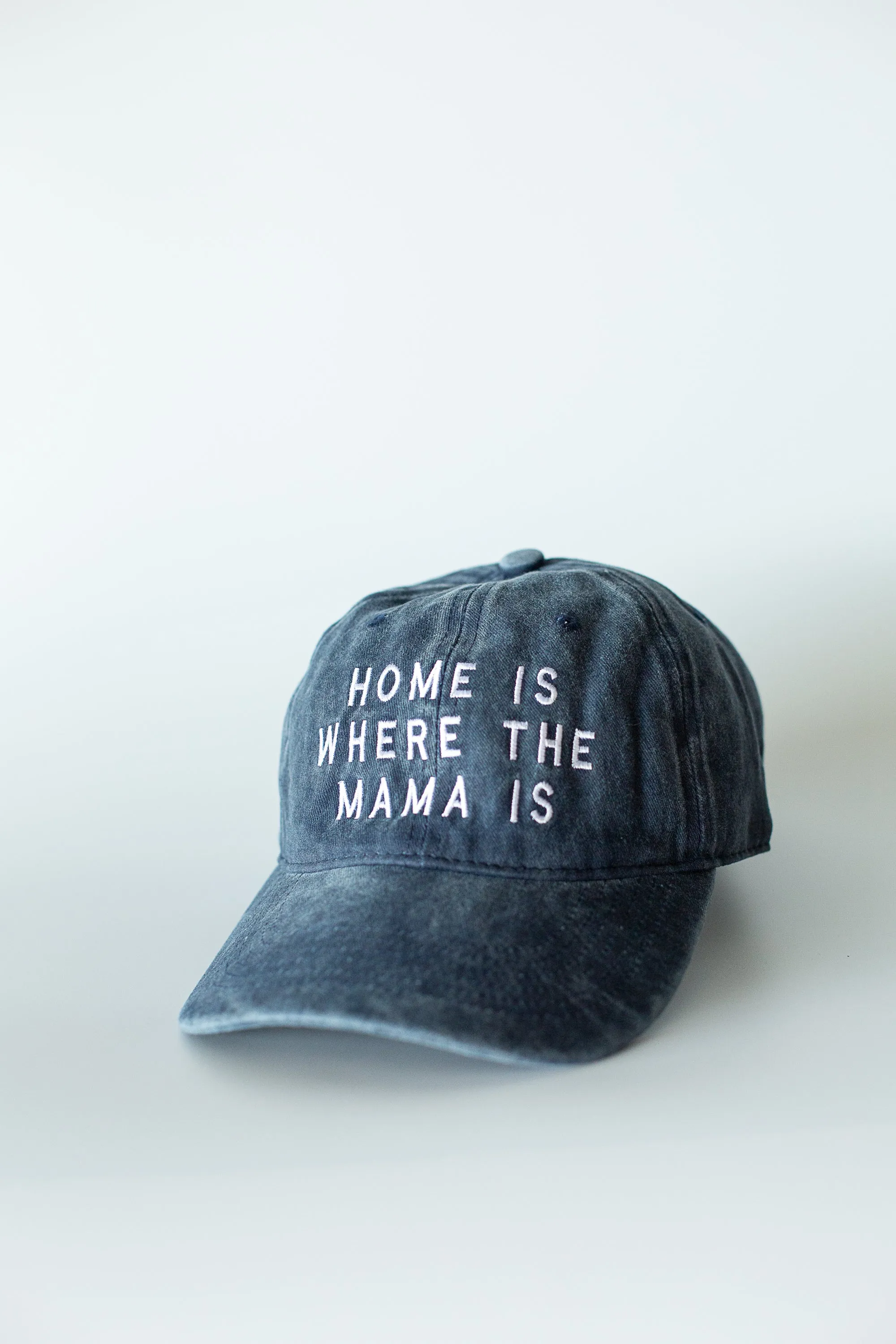 Home is where the mama is -  Baseball Cap - Washed Blue | 2 sizes