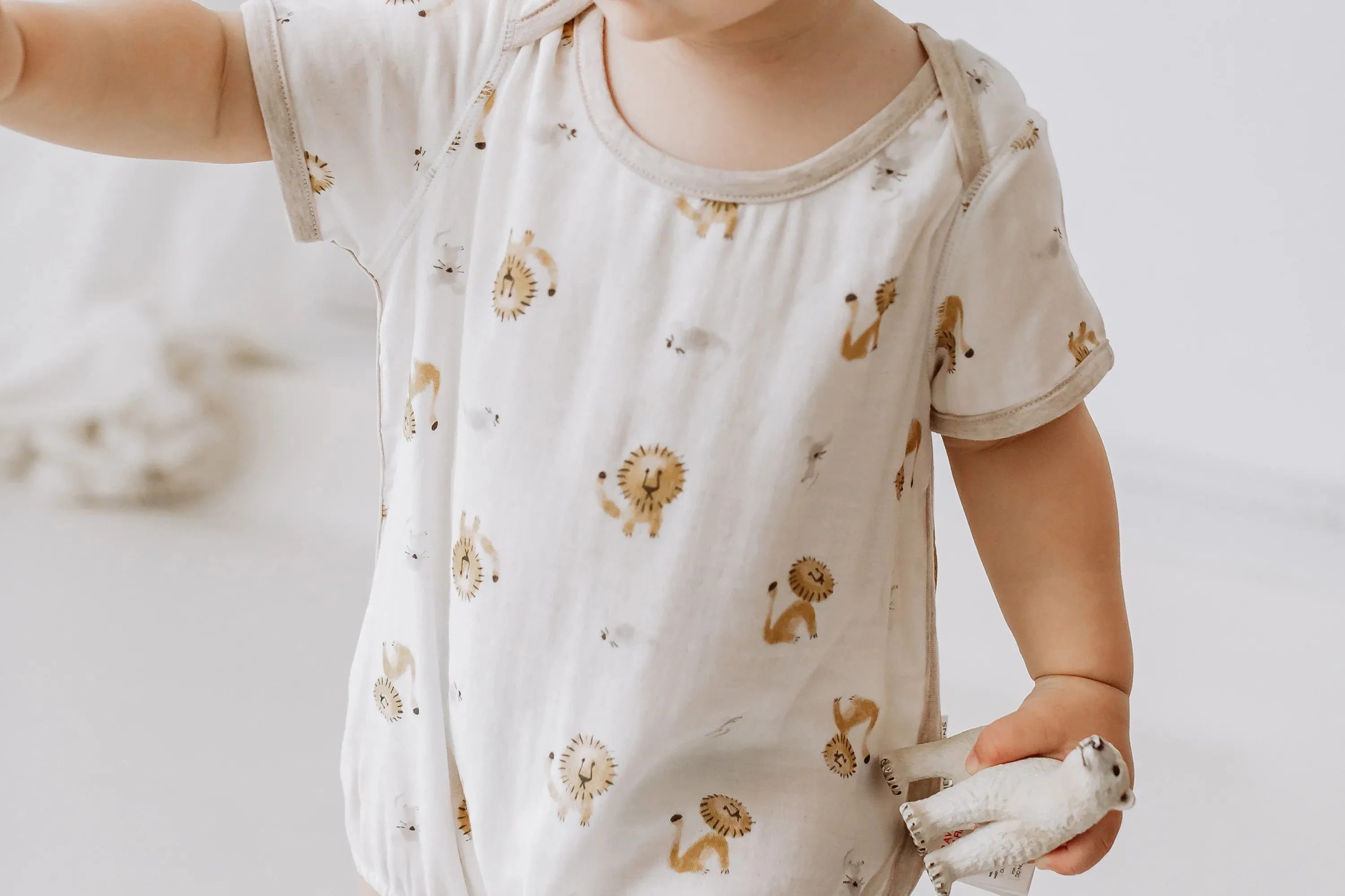 Nest Designs Baby Bamboo Pima Short Sleeve Onesie - The Lion and The Mouse