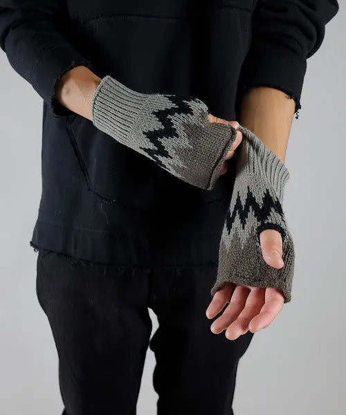 Number Nine Zigzag Jacquard Arm Warmer