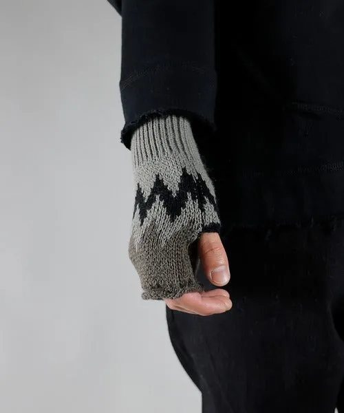 Number Nine Zigzag Jacquard Arm Warmer