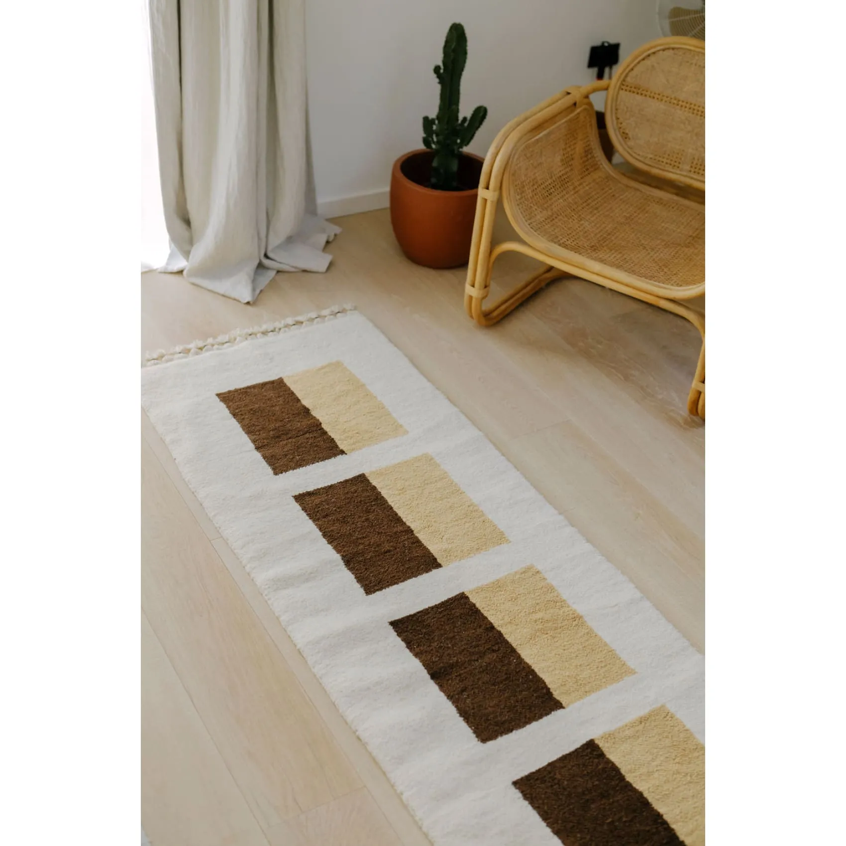 Samimi - Hand Knotted Wool Runner