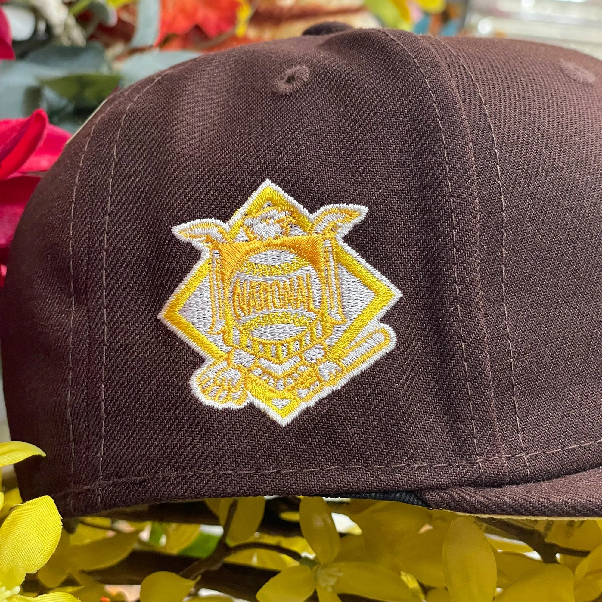 San Diego Padres Side Patch Bloom Walnut 59Fifty Fitted Cap | Padres Floral 5950 Fitted