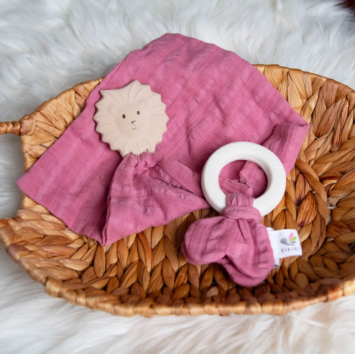 Tikiri Safari Teething Ring - Pink