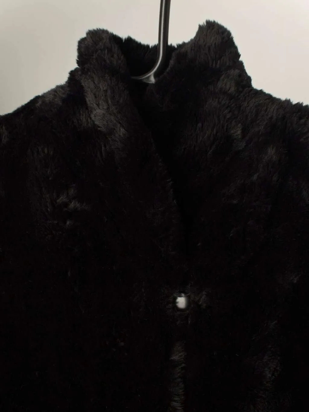 Vintage black faux fur jacket – Medium